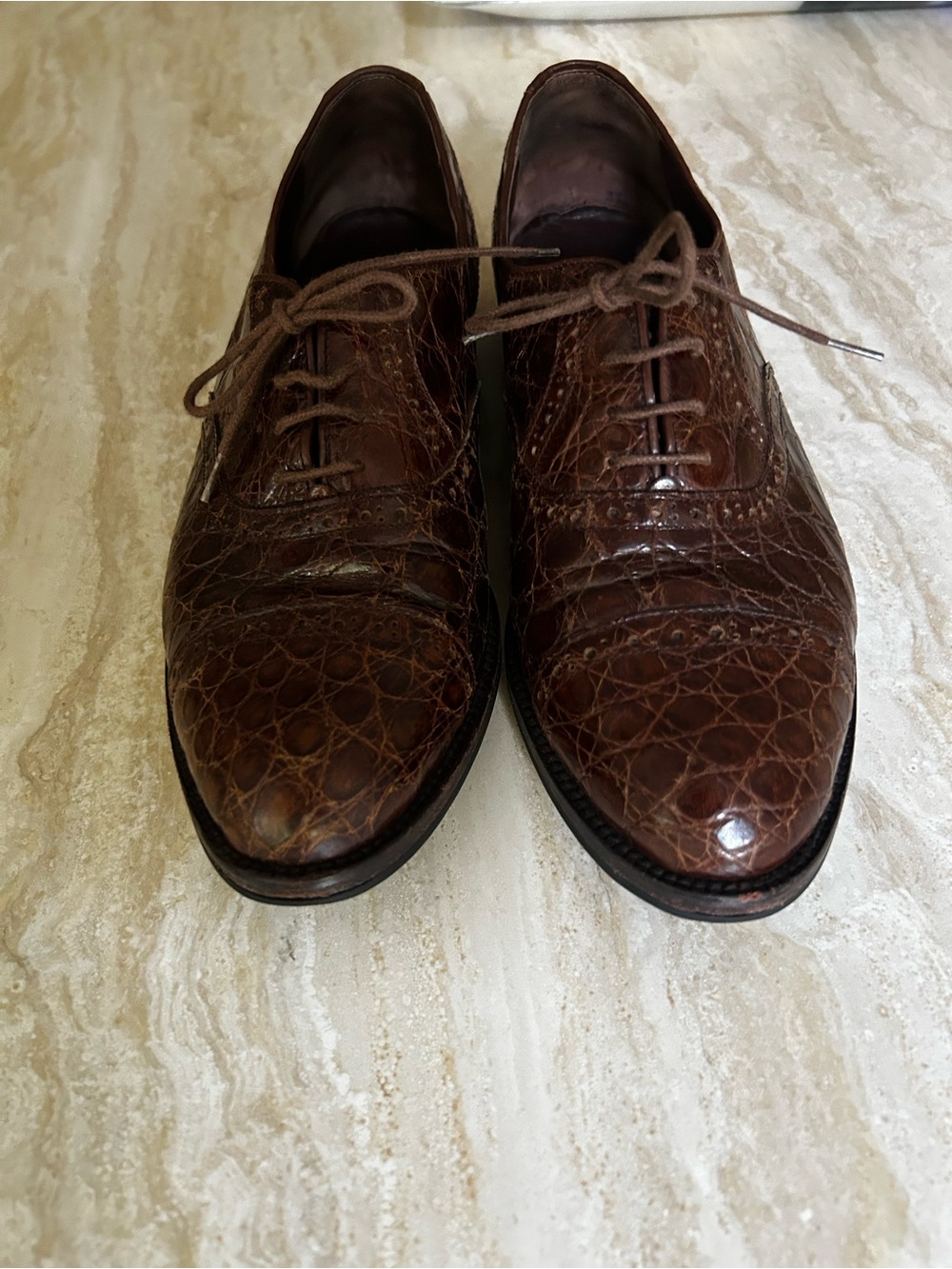 Woman vintage classic dress shoe